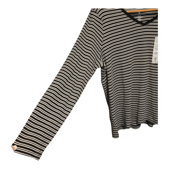 Croft & Barrow Womens The Classic Tee Size XXL Black/White Stripe V-Neck NWT - Picture 8 of 11